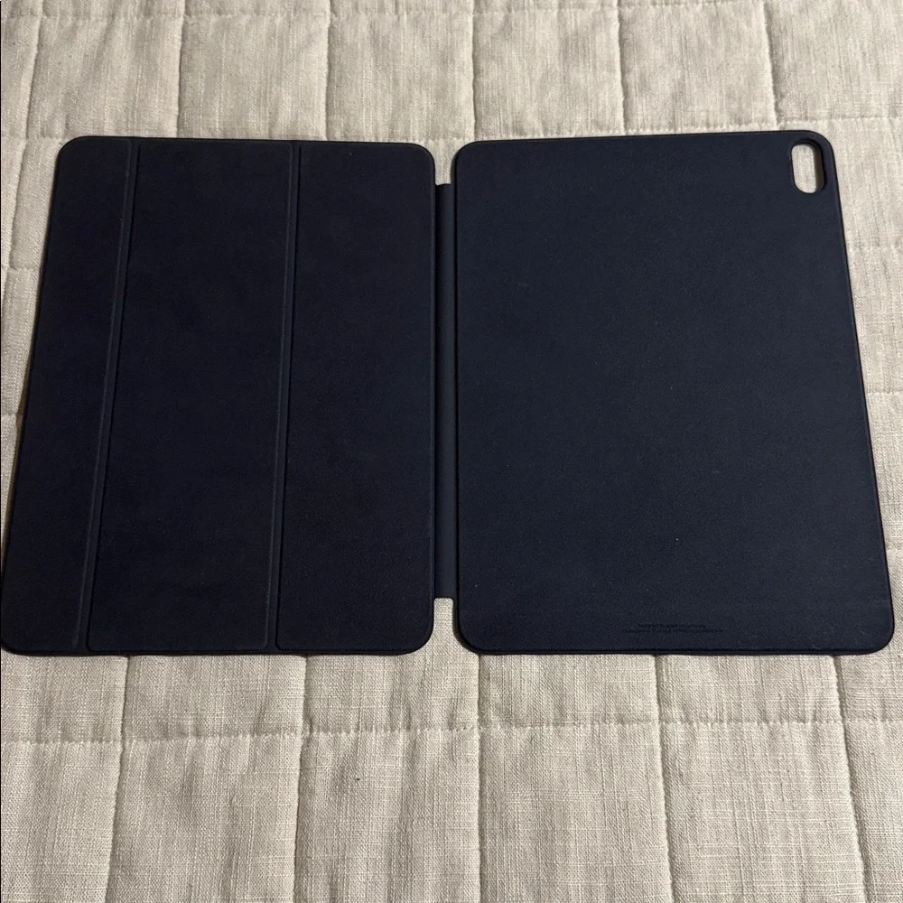 Apple Smart Folio for iPad Air 11-inch (M3 and M2) - Charcoal Gray